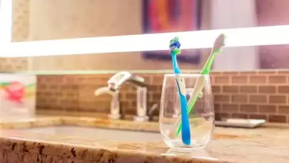 Oruçluyken Diş Fırçalamak Orucu Bozar mı? Diyanet'in Görüşü Nedir?