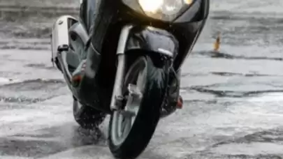 Kocaeli'de hava koşulları nedeniyle scooter ve motosikletlerin trafiğe çıkışı yasaklandı