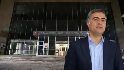 Van Büyükşehir Belediyesi'ne kayyum atandı