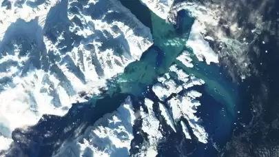 Grönland'de benzeri görülmemiş buz seli