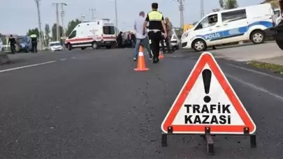 Kuşadası'nda tır şarampole uçtu: 1 ölü, 3 yaralı