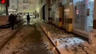 Şarj aleti kavgası can aldı