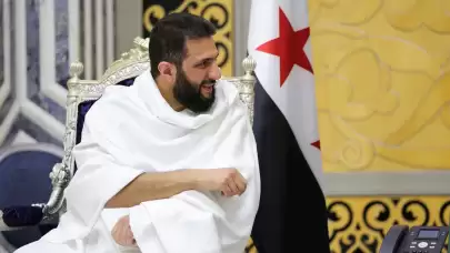 Suriye Geçiş Dönemi Cumhurbaşkanı Şara, eşiyle kutsal topraklarda