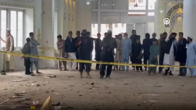 Pakistan'da Cuma namazında intihar saldırısı! 4 ölü, 20 yaralı