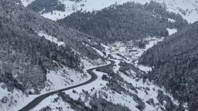 Karadeniz Bölgesi'nde 527 yerleşim yerinde ulaşım felç oldu
