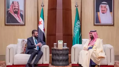 Suriye Devlet Başkanı Riyad'da Suudi Arabistan Veliaht Prensi ile görüştü