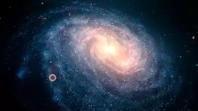 Devasa radyo jeti keşfedildi: Samanyolu'nun iki katı genişliğinde!