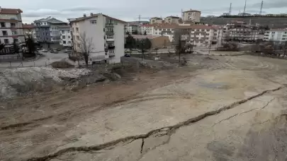 Keçiören'de heyelan tedirginliği: Mahalle sakinleri çözüm bekliyor