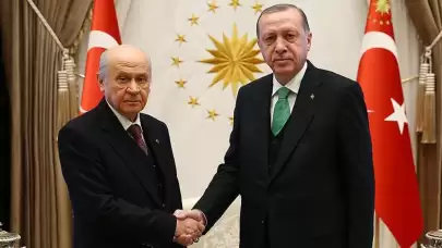 Cumhurbaşkanı Erdoğan’dan Devlet Bahçeli’ye geçmiş olsun mesajı