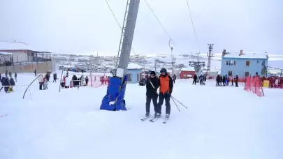 Abalı Kayak Merkezi kayakseverleri ağırladı