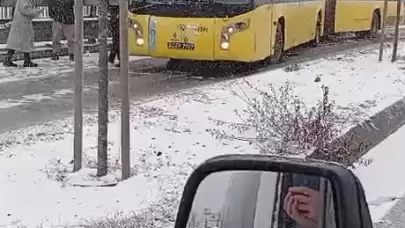 Arnavutköy’de İETT otobüsü yolda kaldı