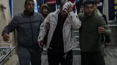 Refah Sınır Kapısı'ndan 46 hasta Mısır'a geçti