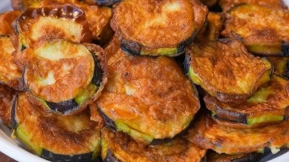 Patlıcan kızartırken yağ çekmemesi ve kararmaması için altın kural