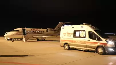 Ağrı'da ambulans uçak prematüre bebek için havalandı