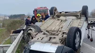 Bursa'da otomobil takla attı: 3 yaralı