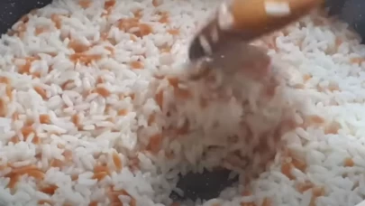 Pirinç pilavını elmas gibi parlatmanın tüyosu: Tane tane ve parlak pilav yapmanın sırrı