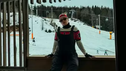 Gizem Karaca’dan hamilelik pozları