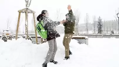 Kar yağışı nedeniyle birçok ilde eğitim durdu! İşte o iller...