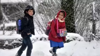 Tekirdağ'ın 5 ilçesinde eğitime kar engeli