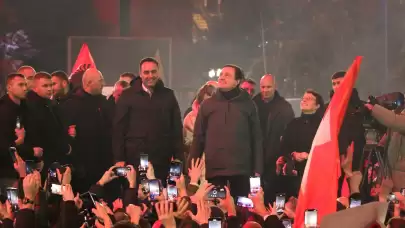 Kosova’da seçim: Albin Kurti zaferini ilan etti