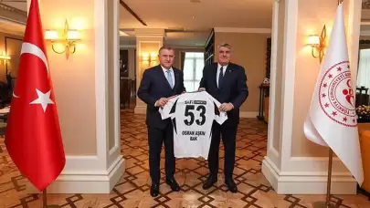 Beşiktaş Başkanı Serdal Adalı, Bakan Bak’ı ziyaret etti