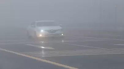 Bolu Dağı'nda yoğun sis nedeniyle görüş mesafesi düştü