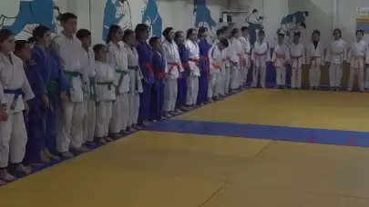 Kalorifer dairesinden yetişen şampiyon judocular