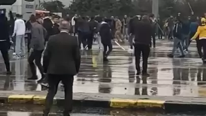 Ankaragücü taraftarları birbirine girdi: Kılıçlı, silahlı kavgada 4 kişi yaralandı