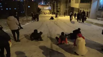 Kar yağdı, yurdun dört bir yanı kayak merkezi oldu