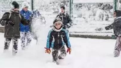 Çorum'un Alaca ilçesinde eğitime kar engeli