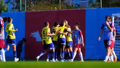 Fenerbahçe, Trabzonspor’u yenerek liderliğini sürdürdü