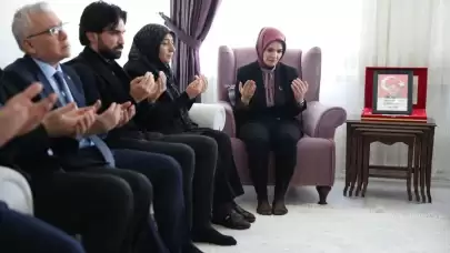 Bakan Göktaş'tan şehit ailesine ziyaret