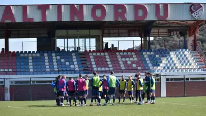 Zenit'in alt yapı takımları, Altınordu tesislerinde kamp yapıyor
