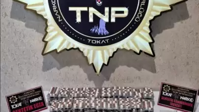 Tokat'ta operasyon: 7 bin 916 sentetik ecza hapı ele geçirildi