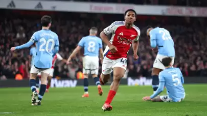 Arsenal, Manchester City'ye fark attı
