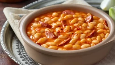 Kuru fasulyeyi lokum gibi pişirmenin sırrı