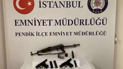 Pendik'te ruhsatsız silah operasyonu: 2 zanlı yakalandı