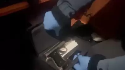 Beykoz'da bir iş yerine silahlı saldırı düzenleyen 2 zanlı polis tarafından tutuklandı