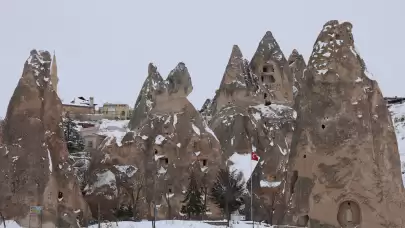 Karlar altındaki Kapadokya havadan görüntülendi