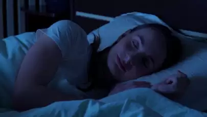 Uykusuzluğa son! Melatonin seviyesini tavan yapan 7 doğal yöntem