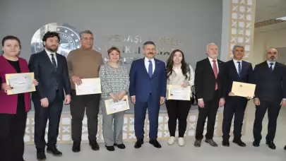 Sigara Bırakma Polikliniği'nin destekleriyle bağımlılıktan kurtulan 6 kişiye belge verildi