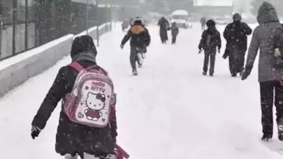 Artvin’de kar tatili uzatıldı