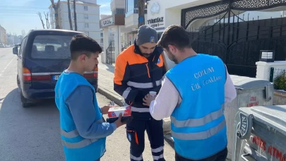 Çorum Ülkü Ocakları'dan temizlik çalışanlarına jest