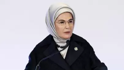Emine Erdoğan Alev Alatlı'yı andı
