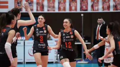 Eczacıbaşı, Kupa Voley’de yarı finale yükseldi