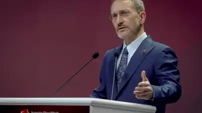 Fahrettin Altun Mehmet Akif’in dizeleriyle yanıt verdi: Girmeden tefrika bir millete düşman giremez
