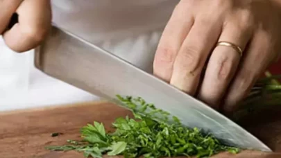 Doğal yöntemle bıçaklarınızı eski haline getirin