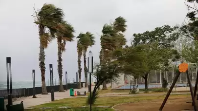 Batı ve Doğu Akdeniz'de kuvvetli fırtına uyarısı