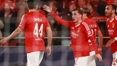 Şampiyonlar Ligi'nde 4 takım tur atladı