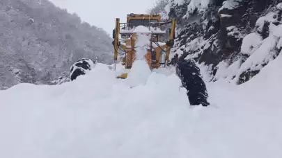 Samsun Yakakent’te kar kalınlığı 1,5 metreye ulaştı